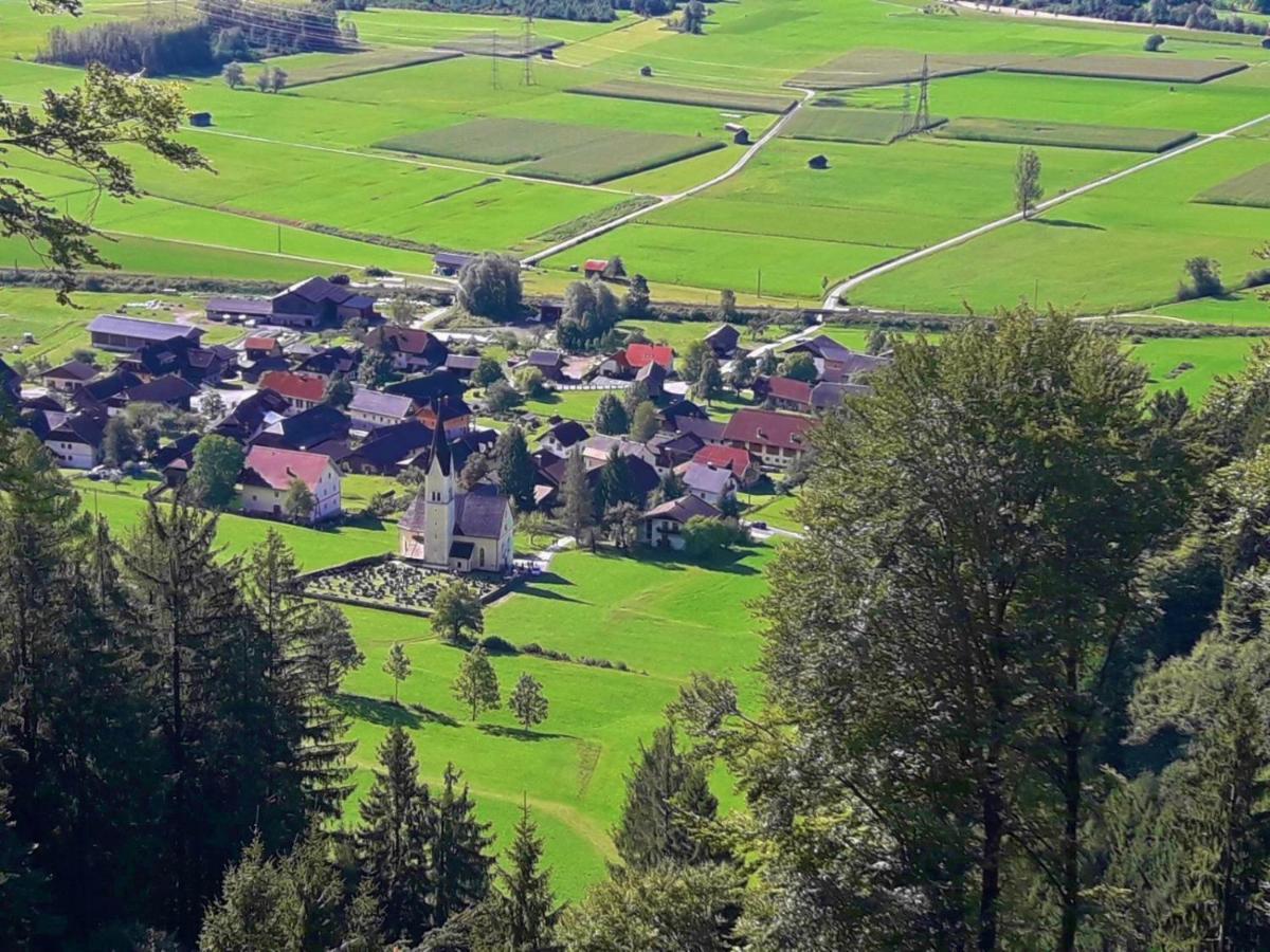 Haus Fischer Nassfeldblick Bed and Breakfast Kirchbach  Exteriör bild